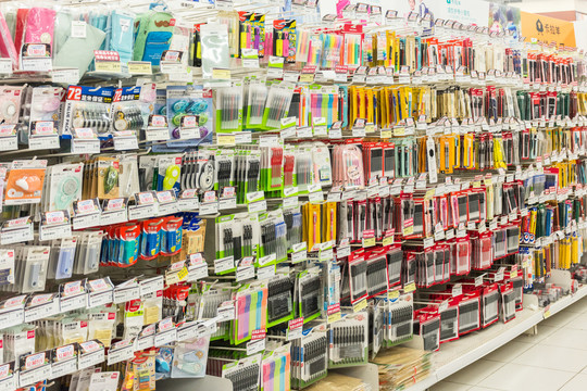 從辦公用品到日用百貨 現(xiàn)代綜合零售店的多元服務(wù)之道